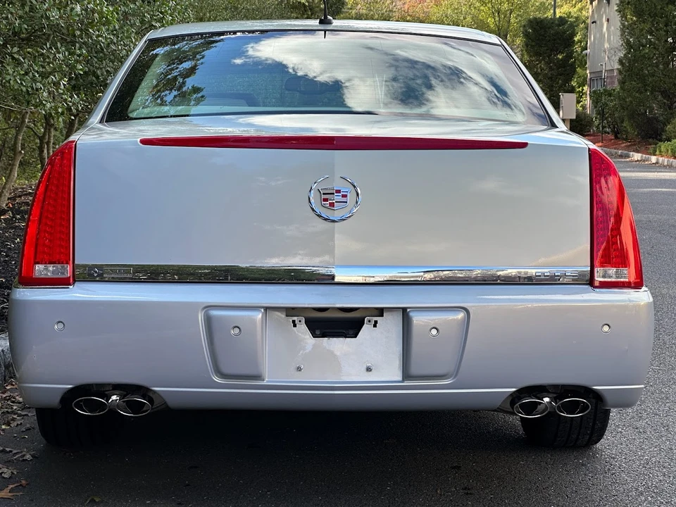 2006 Cadillac DTS - Image 12 of 31