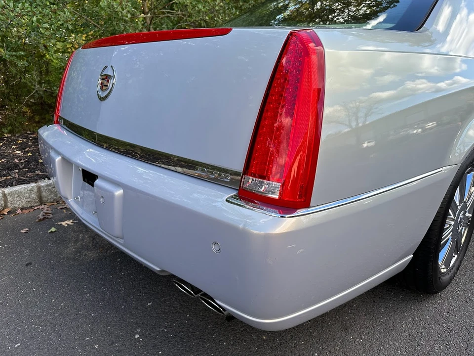 2006 Cadillac DTS - Image 26 of 31