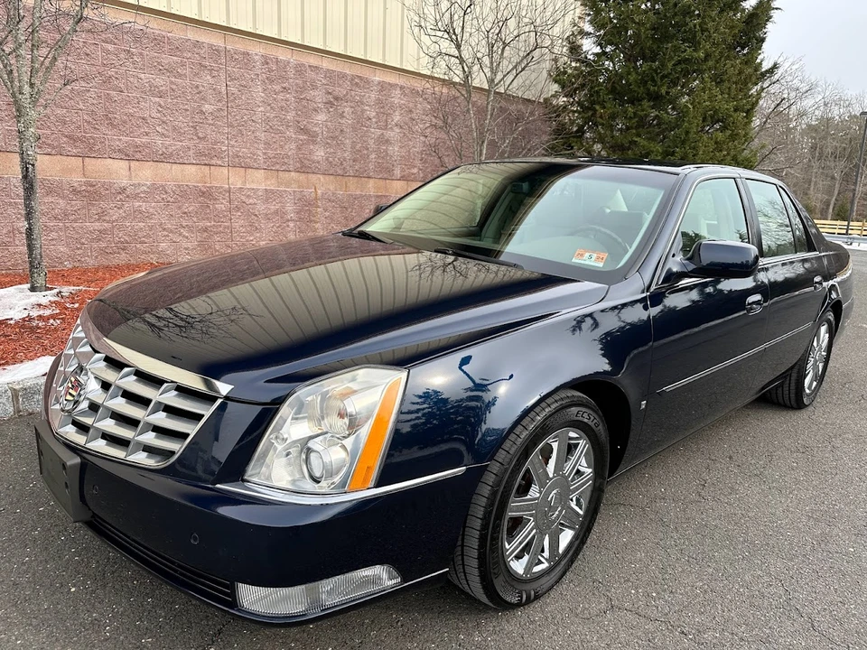 2006 Cadillac DTS - Image 3 of 31