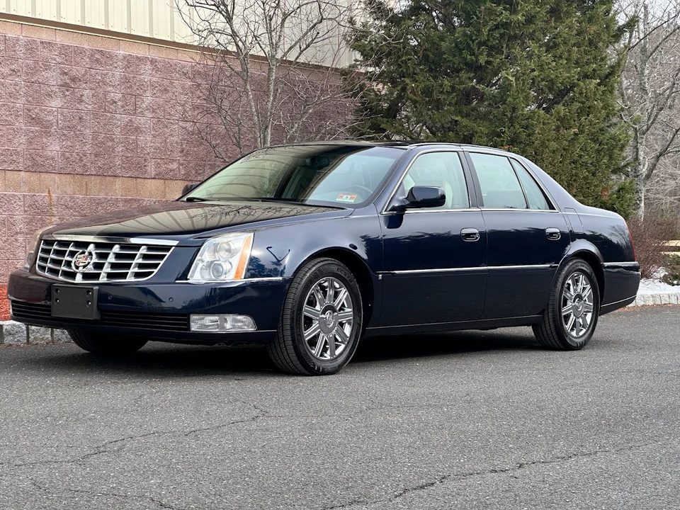 2006 Cadillac DTS - Image 8 of 31
