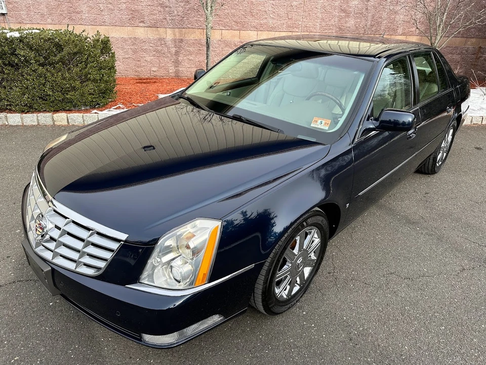 2006 Cadillac DTS - Image 5 of 31
