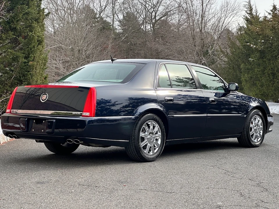 2006 Cadillac DTS - Image 16 of 31