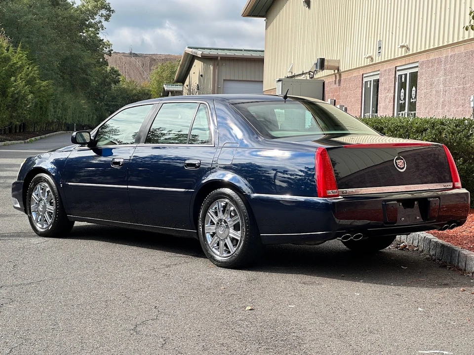 2006 Cadillac DTS - Image 13 of 31