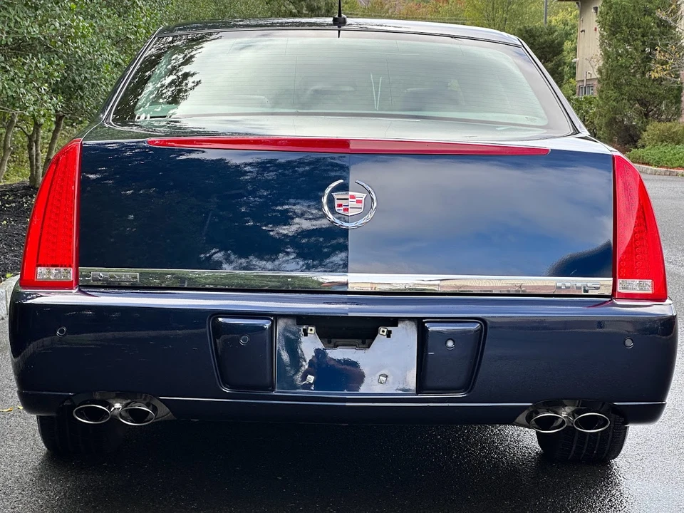 2006 Cadillac DTS - Image 16 of 31