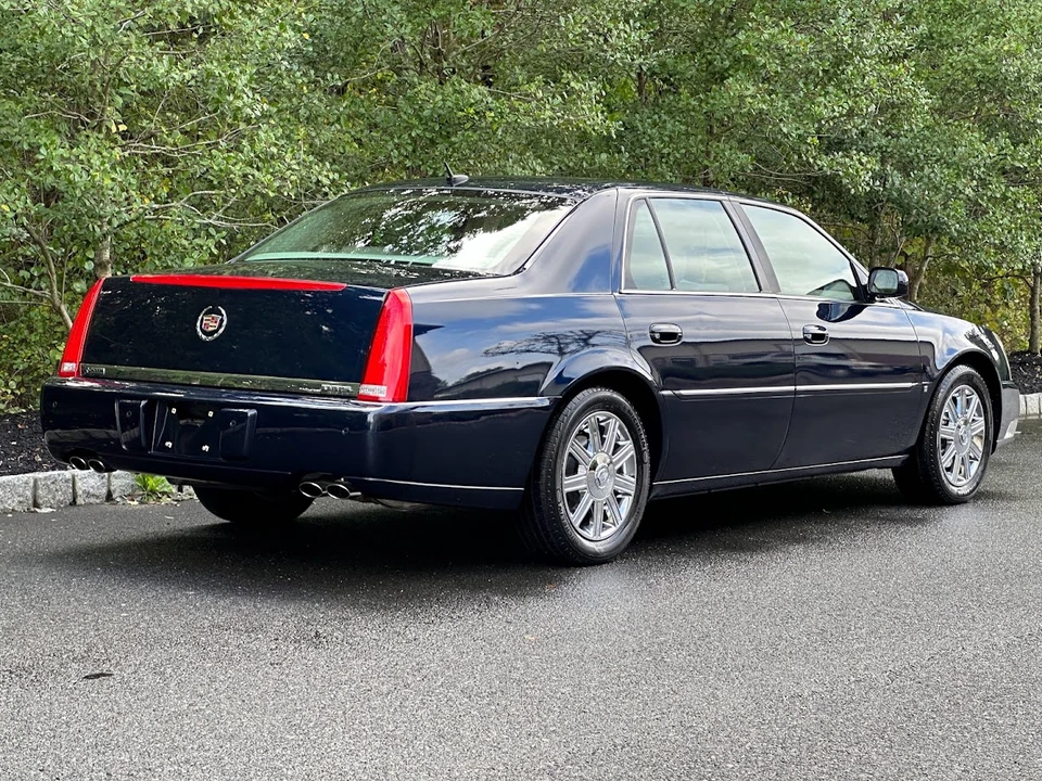 2006 Cadillac DTS - Image 18 of 31