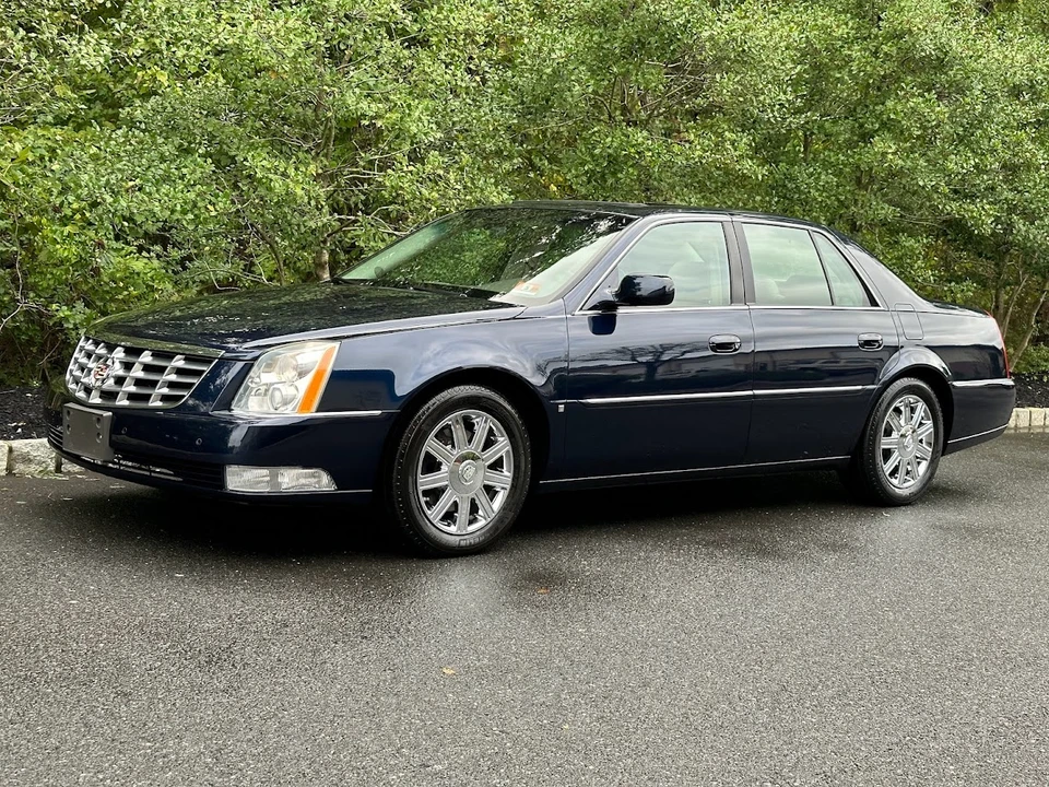 2006 Cadillac DTS - Image 9 of 31