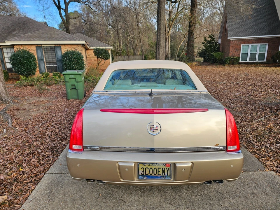 2006 Cadillac DTS - Image 4 of 12