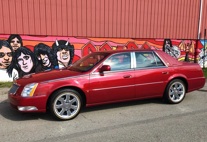 2006 Cadillac DTS - Image 2 of 26