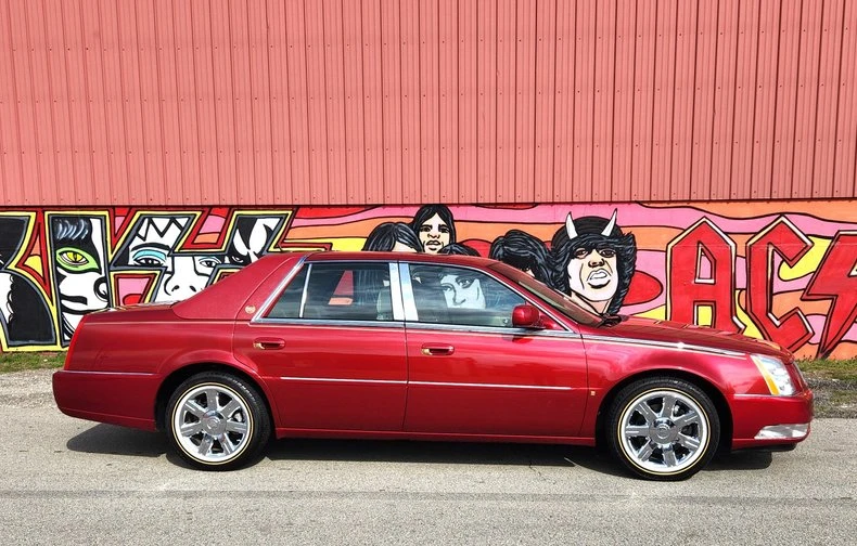 2006 Cadillac DTS - Image 9 of 26