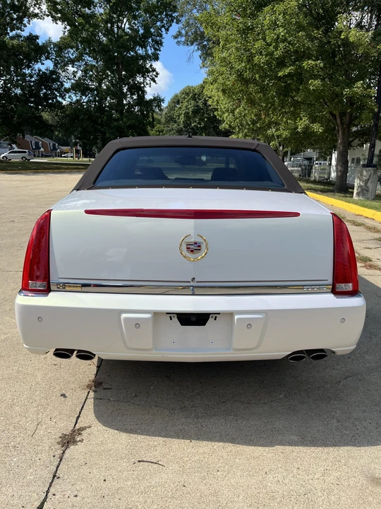 2006 Cadillac DTS - Image 8 of 31