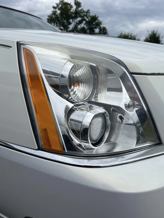 2006 Cadillac DTS - Image 19 of 31