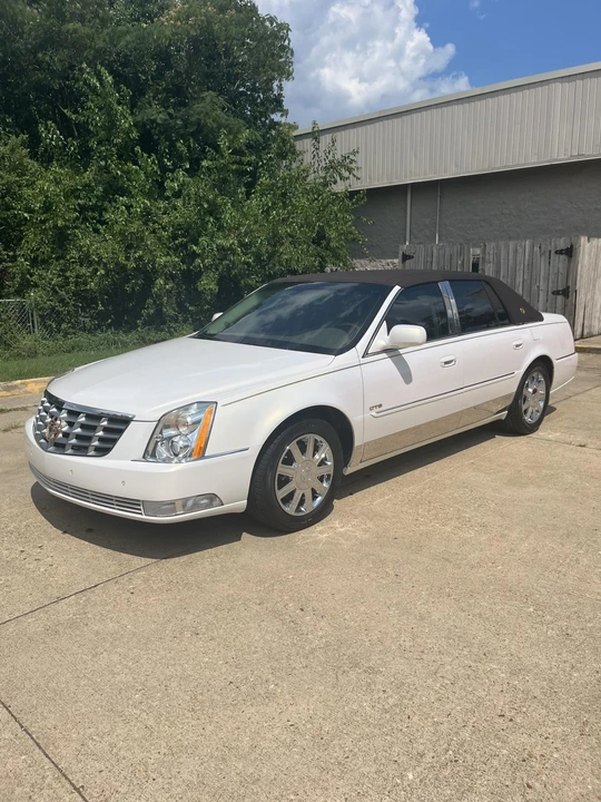 2006 Cadillac DTS - Image 13 of 31