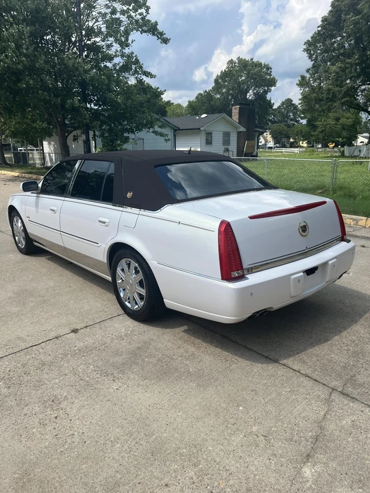 2006 Cadillac DTS - Image 7 of 31
