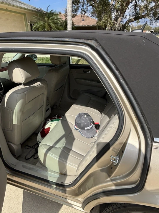 2006 Cadillac DTS - Image 7 of 10