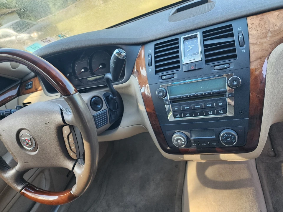 2006 Cadillac DTS - Image 7 of 15