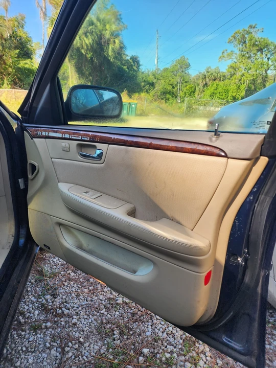 2006 Cadillac DTS - Image 11 of 15