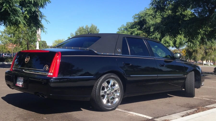 2006 Cadillac DTS - Image 2 of 8