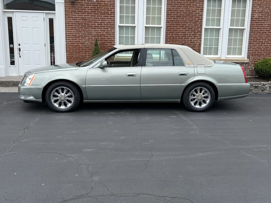 2006 Cadillac DTS - Image 2 of 6