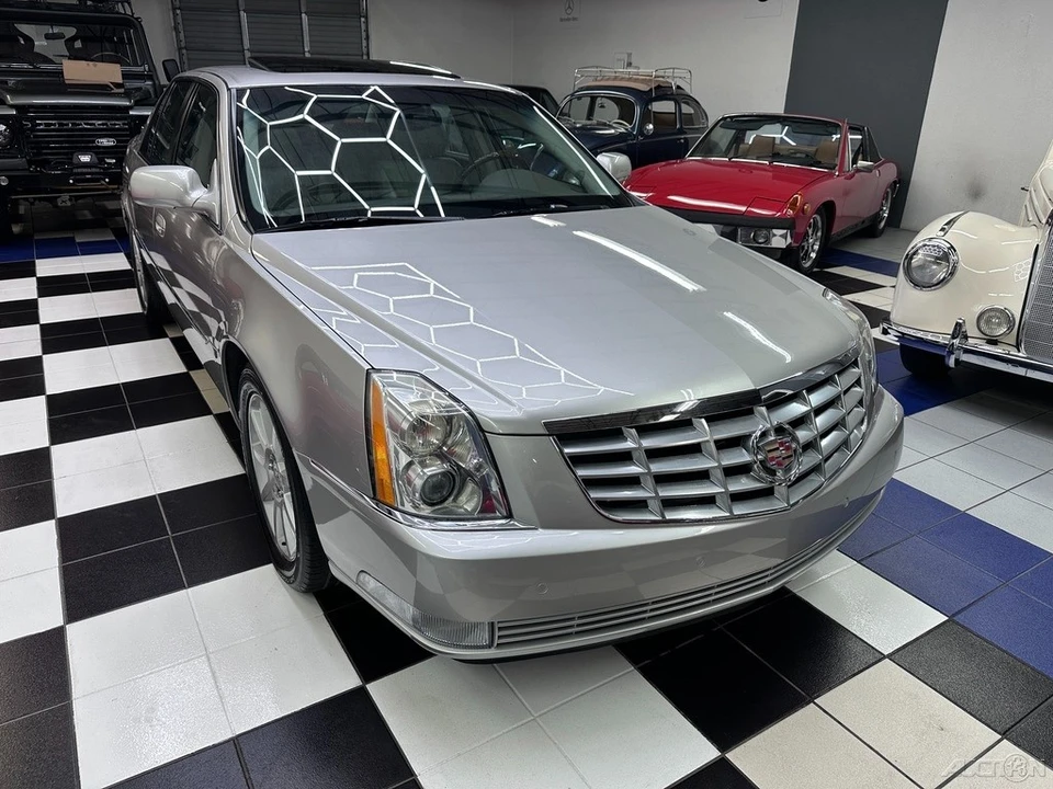 2006 Cadillac DTS - Image 4 of 21