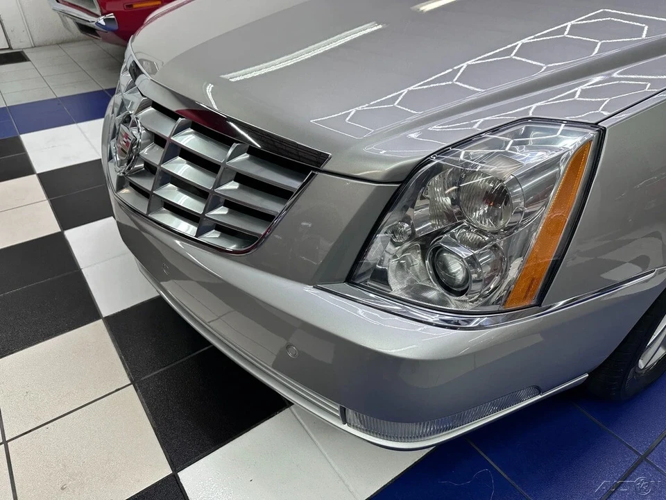 2006 Cadillac DTS - Image 9 of 21