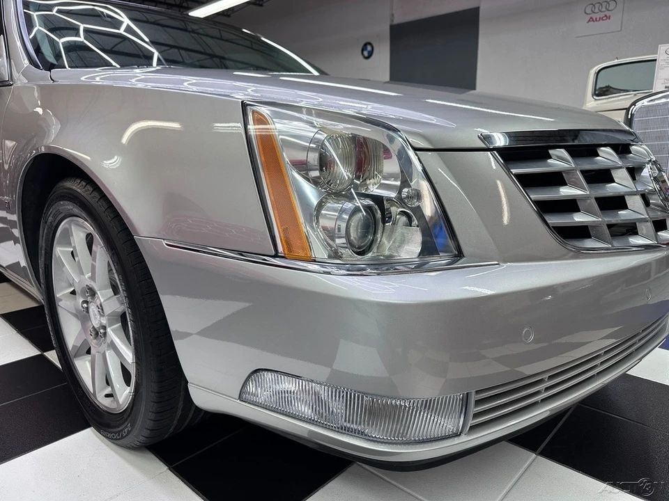 2006 Cadillac DTS - Image 3 of 21