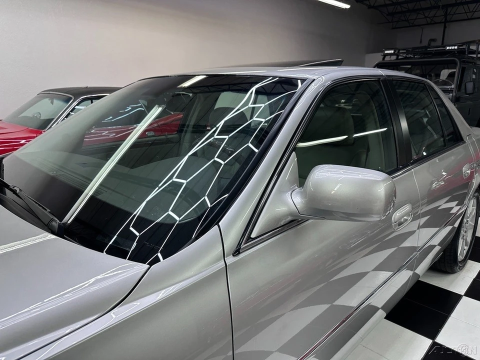 2006 Cadillac DTS - Image 11 of 21