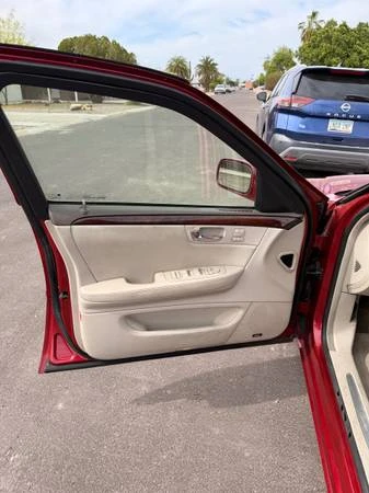 2006 Cadillac DTS - Image 10 of 21