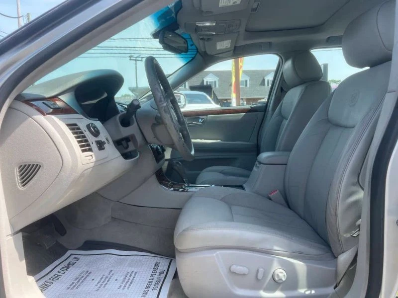 2006 Cadillac DTS - Image 10 of 12