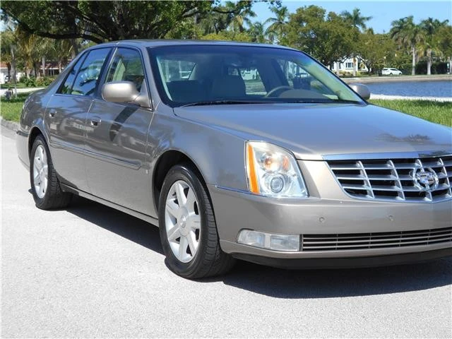 2006 Cadillac DTS - Image 3 of 12