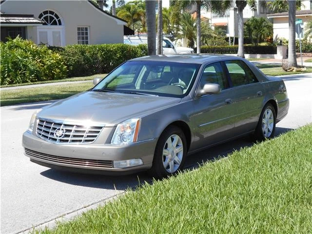 2006 Cadillac DTS - Image 6 of 12