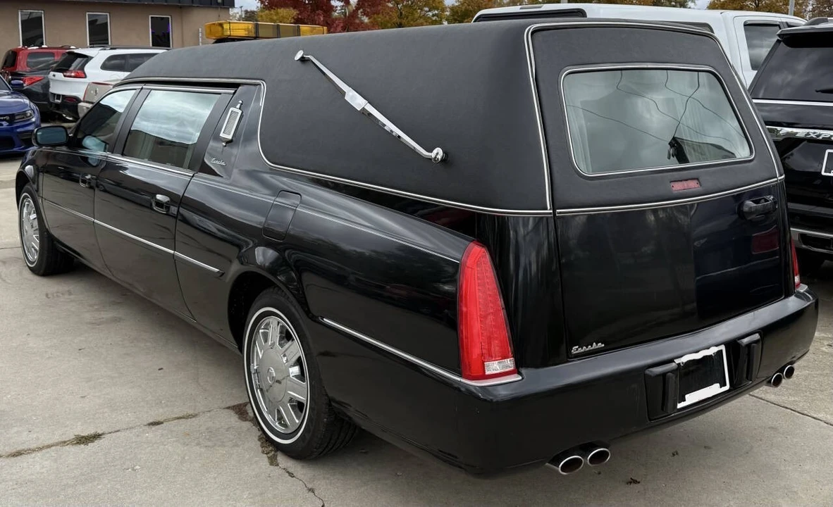 2006 Cadillac DTS - Image 6 of 21