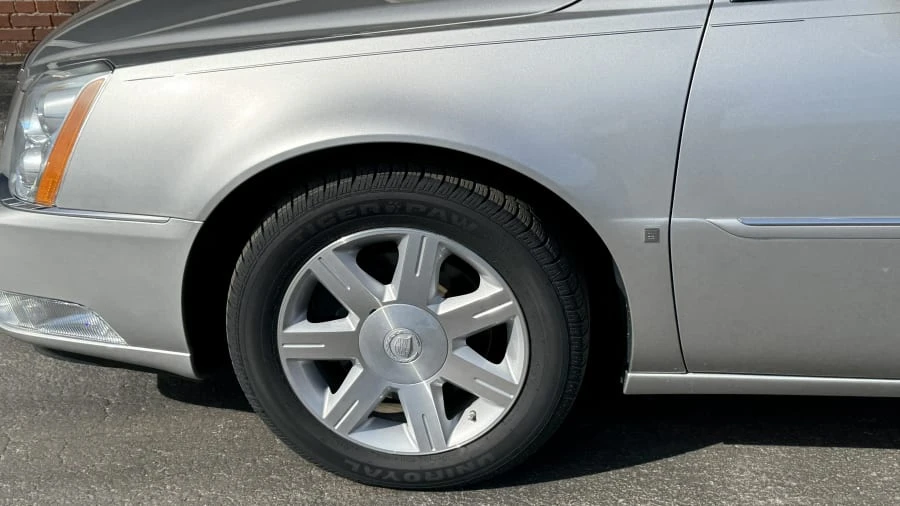 2006 Cadillac DTS - Image 4 of 12