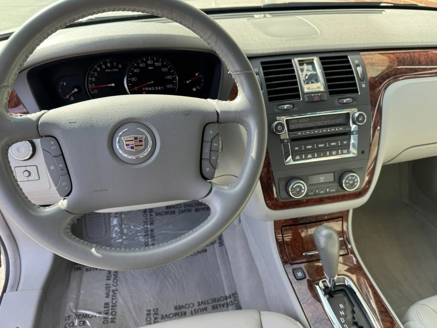 2006 Cadillac DTS - Image 5 of 12