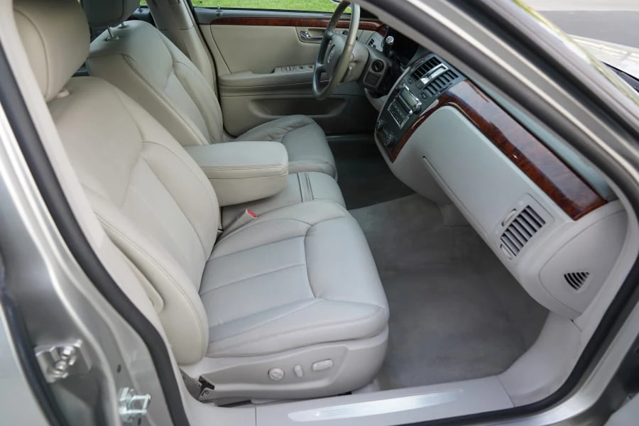 2006 Cadillac DTS - Image 15 of 23