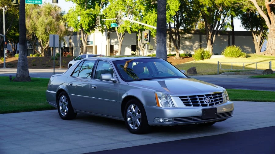 2006 Cadillac DTS - Image 9 of 23