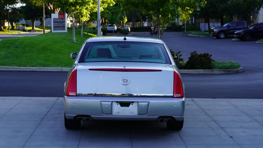 2006 Cadillac DTS - Image 5 of 23