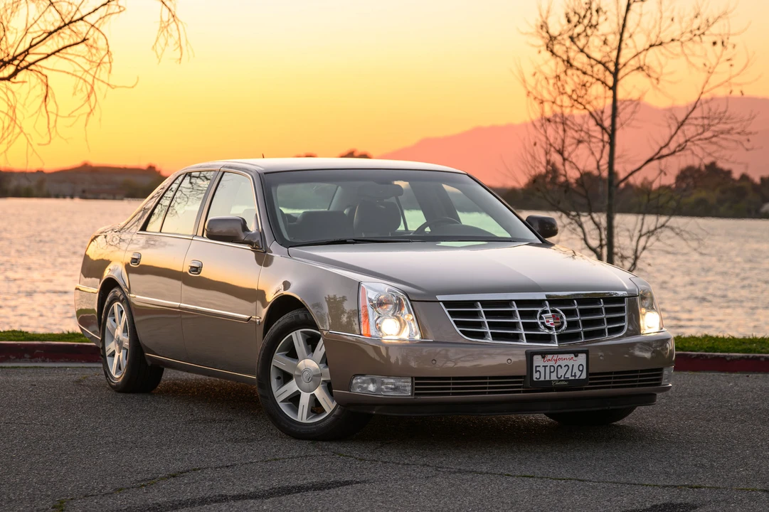 2006 Cadillac DTS - Image 13 of 31