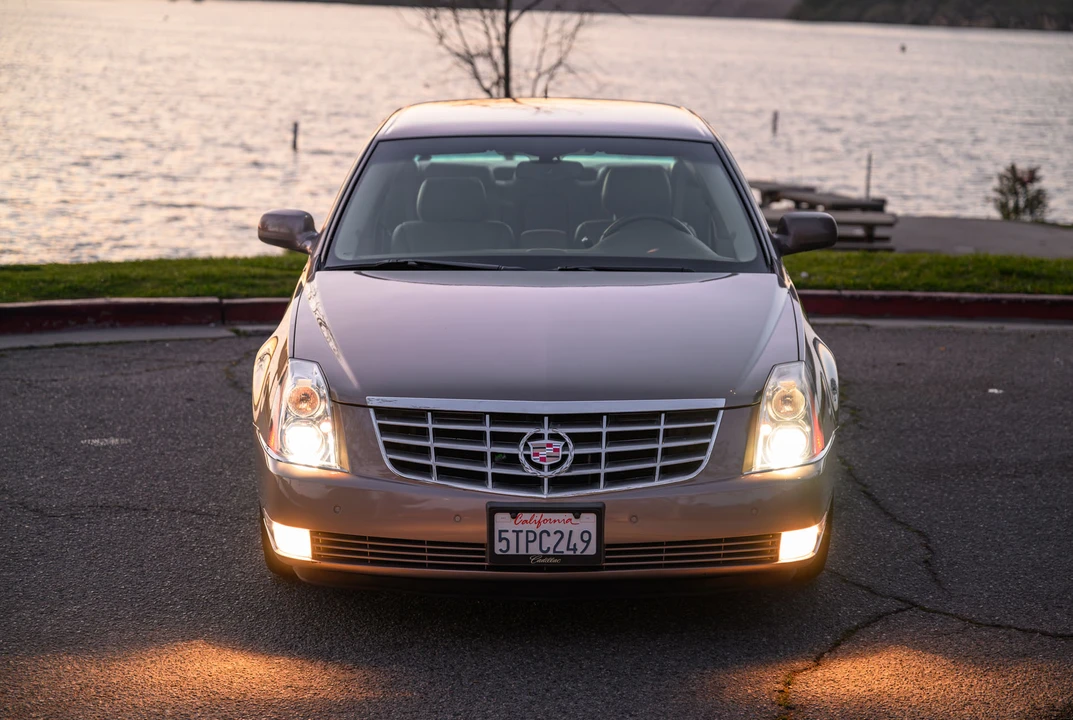 2006 Cadillac DTS - Image 7 of 31