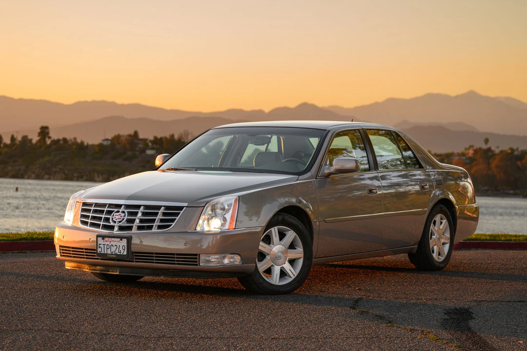 2006 Cadillac DTS - Image 8 of 31