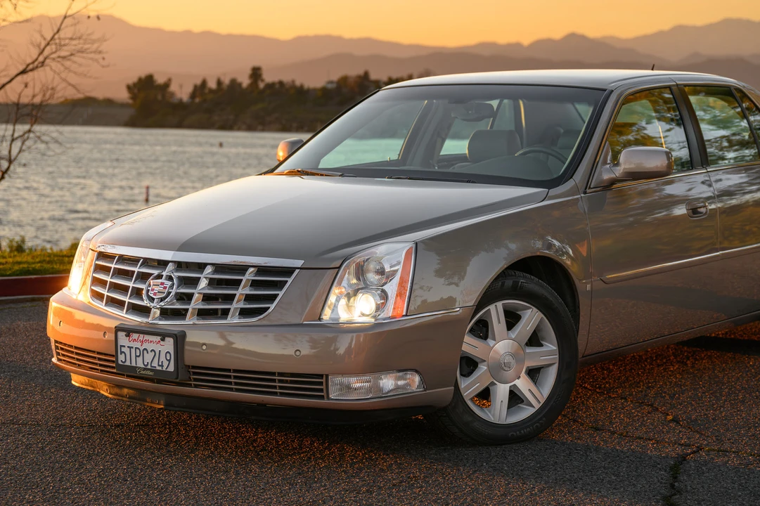 2006 Cadillac DTS - Image 9 of 31