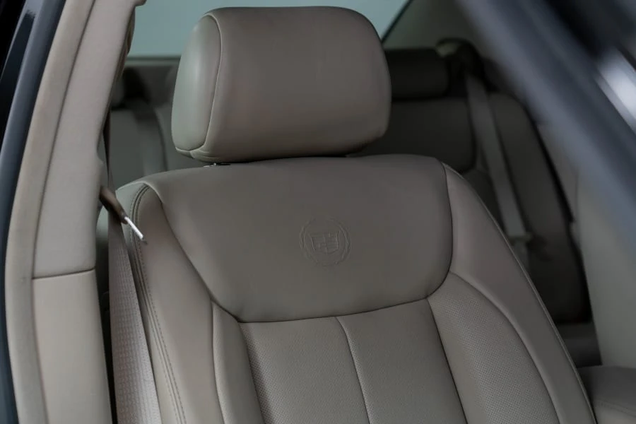 2006 Cadillac DTS - Image 19 of 31