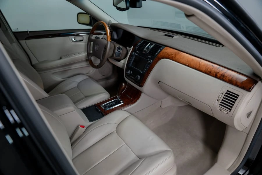 2006 Cadillac DTS - Image 18 of 31