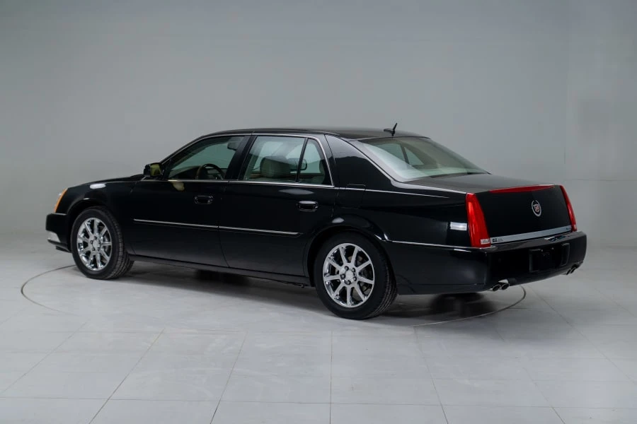 2006 Cadillac DTS - Image 3 of 31