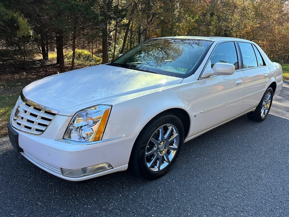 2006 Cadillac DTS - Image 7 of 31