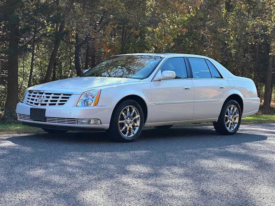 2006 Cadillac DTS - Image 4 of 31