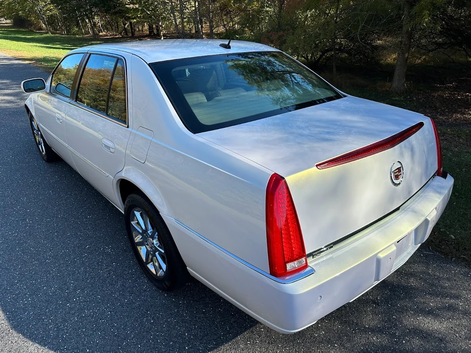 2006 Cadillac DTS - Image 26 of 31