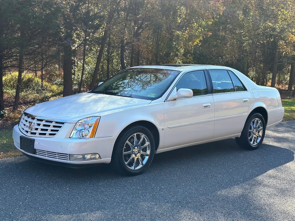 2006 Cadillac DTS - Image 5 of 31