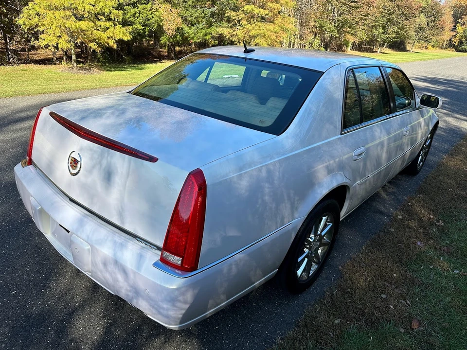2006 Cadillac DTS - Image 20 of 31