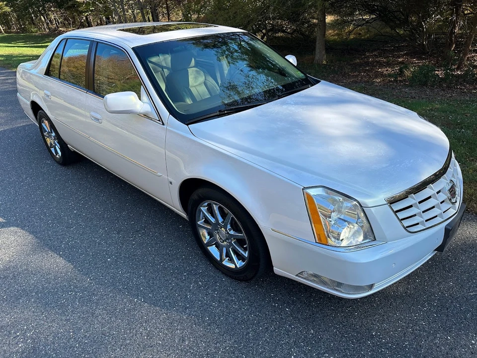 2006 Cadillac DTS - Image 14 of 31