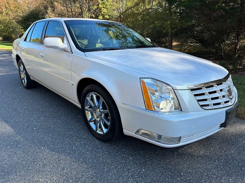 2006 Cadillac DTS - Image 13 of 31